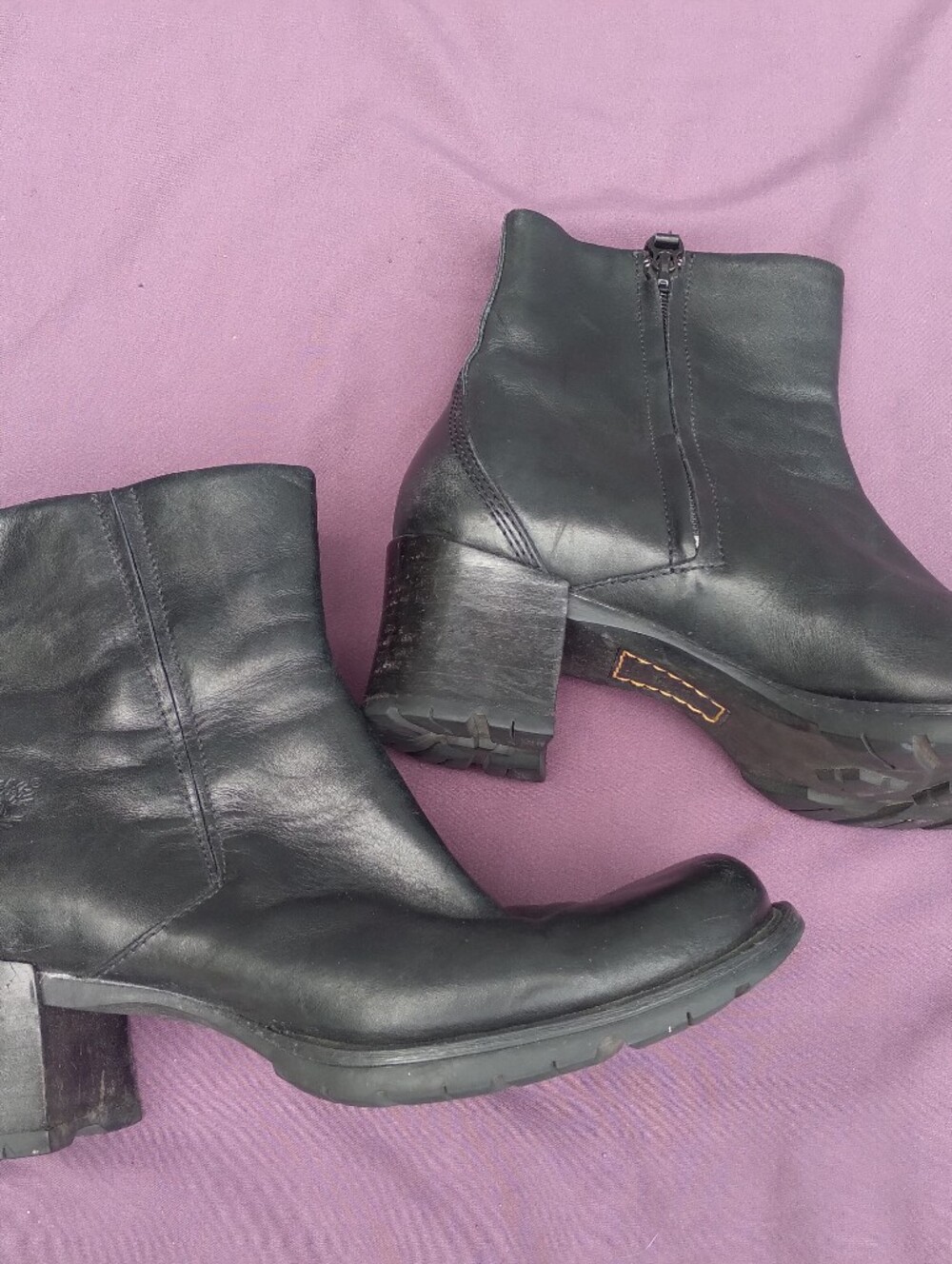 Y2k Timberland Black Leather Ankle Zip Booties
